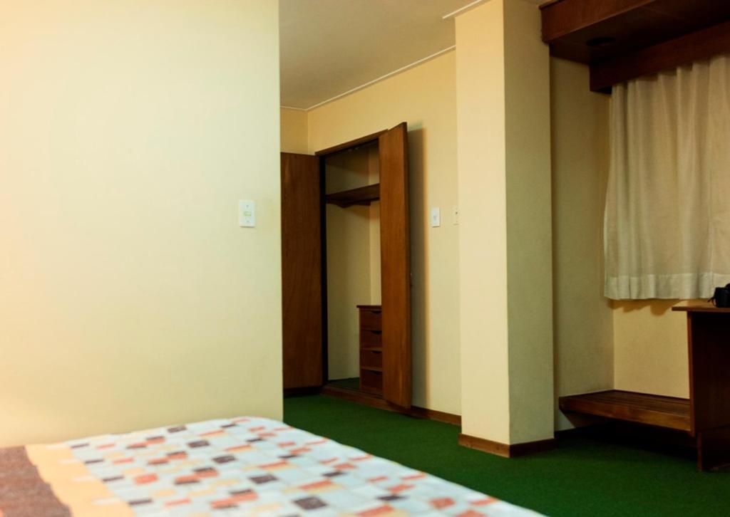 Hotel Del Jardin San Miguel de Tucumán Екстериор снимка