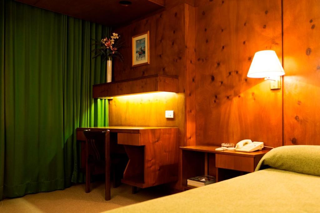 Hotel Del Jardin San Miguel de Tucumán Екстериор снимка